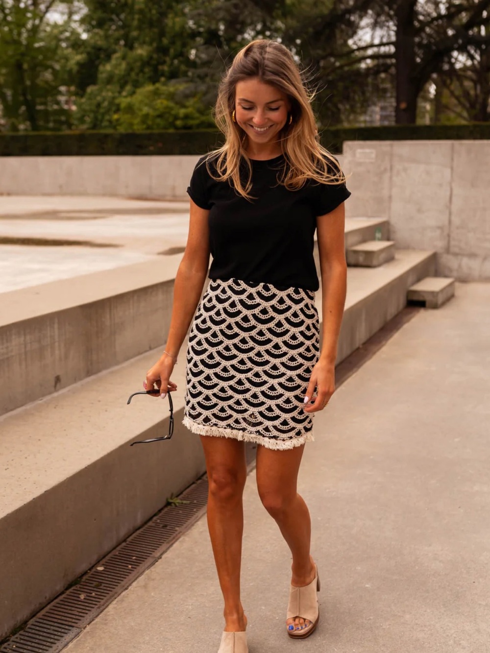 Easy Clothes Black & Cream Crochet Skirt